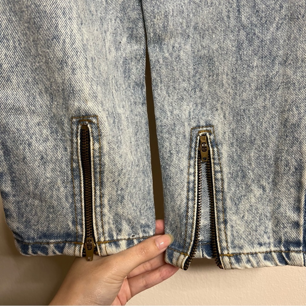 Vintage Acid Wash Dakota Blue Embellished Jeans - Picture 5 of 9